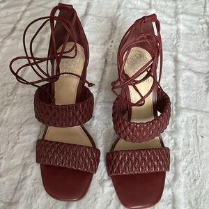 Vince Camuto Burgundy Women’s Heels Size 7.5